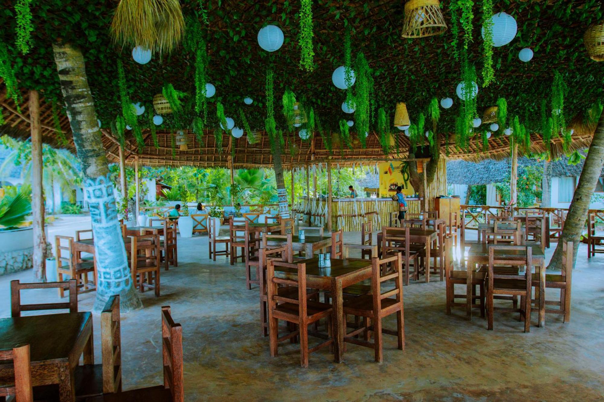 Mambo Ocean Resort Pwani Mchangani Kültér fotó