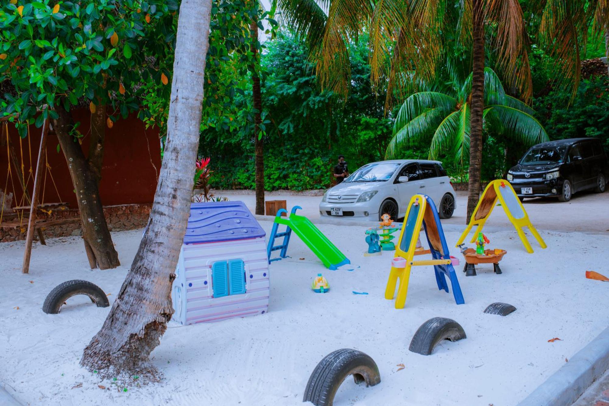 Mambo Ocean Resort Pwani Mchangani Kültér fotó