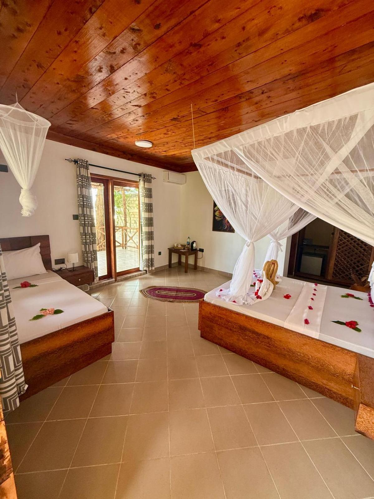 Mambo Ocean Resort Pwani Mchangani Kültér fotó
